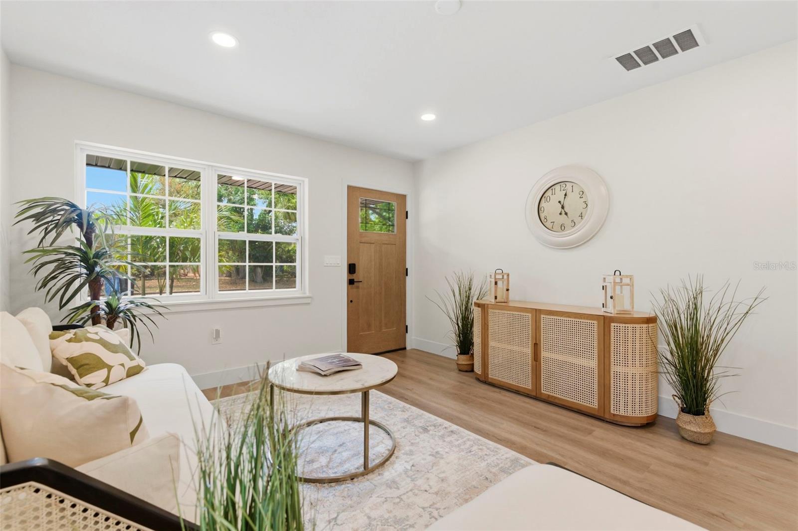 8051 26TH AVE N, ST PETERSBURG, FL — photo 10