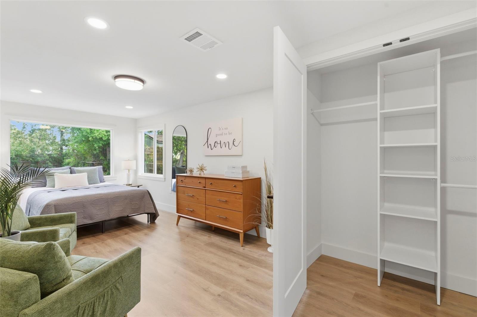 8051 26TH AVE N, ST PETERSBURG, FL — photo 24