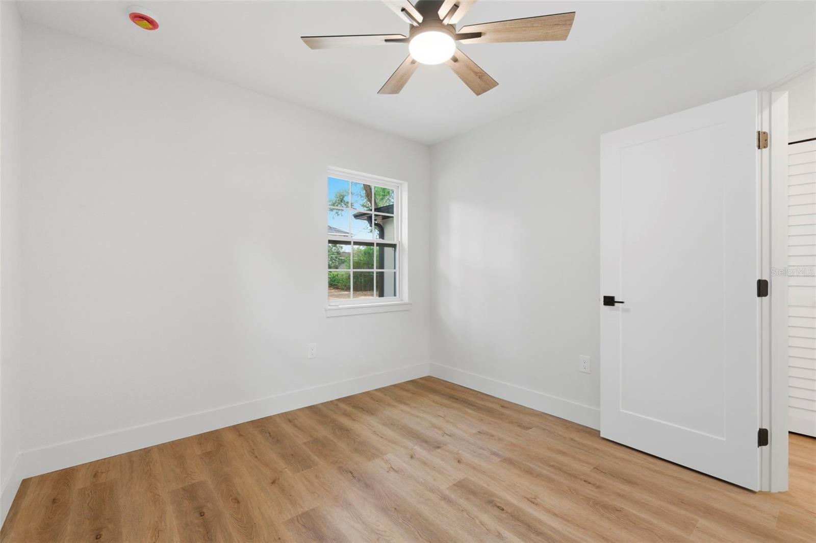 8051 26TH AVE N, ST PETERSBURG, FL — photo 34