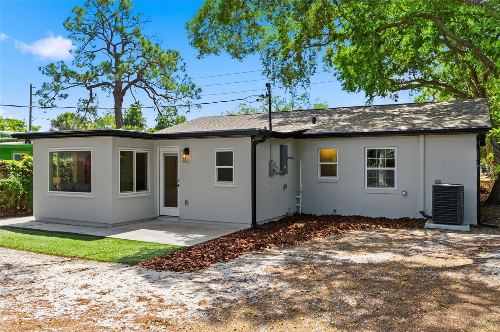 8051 26TH AVE N, ST PETERSBURG, FL — photo 46