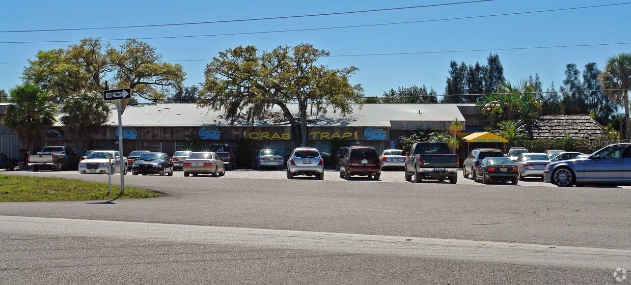 5611 US HIGHWAY 19, PALMETTO, FL