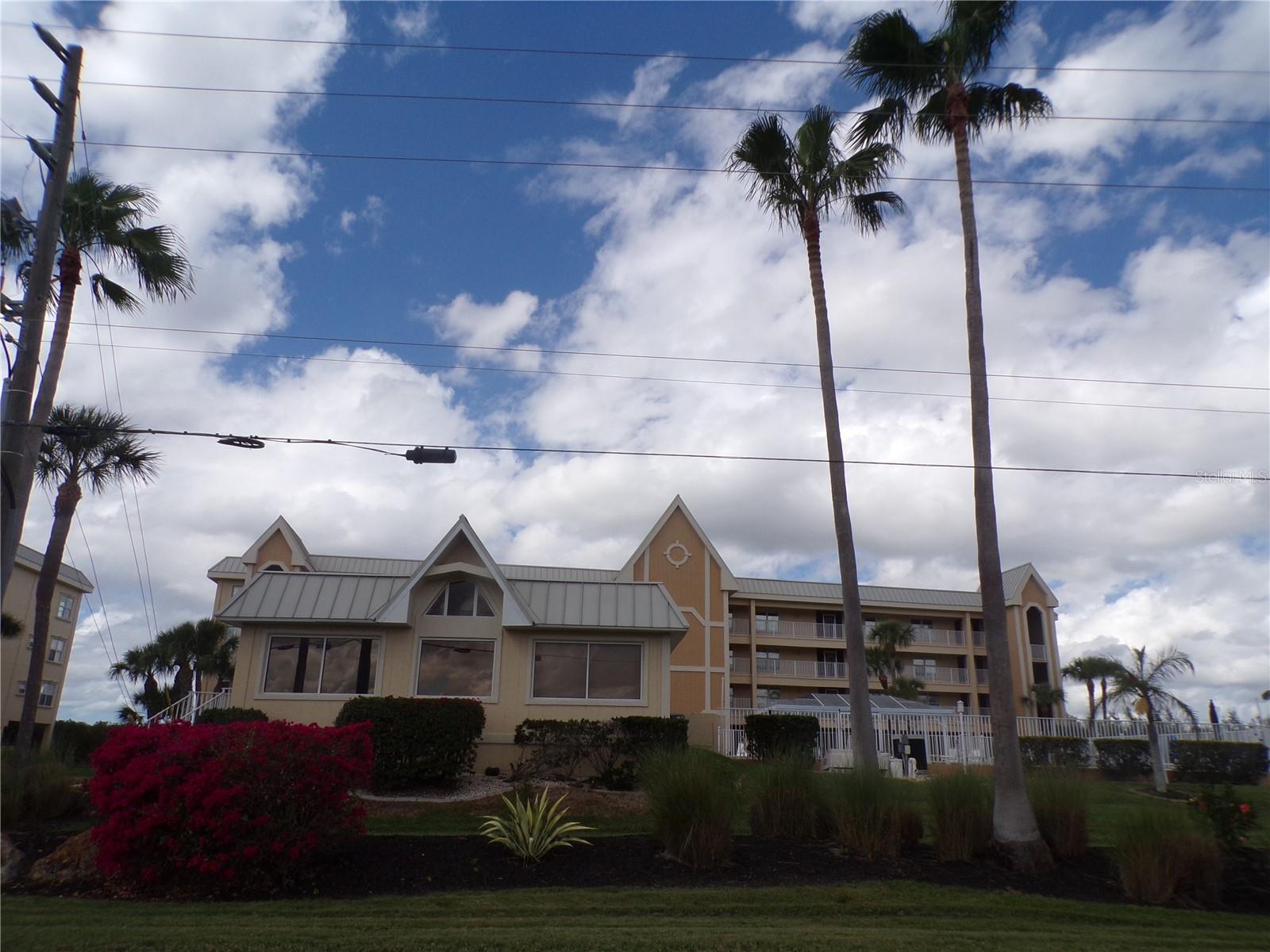 101 N MARION CT #114, PUNTA GORDA, FL — photo 32
