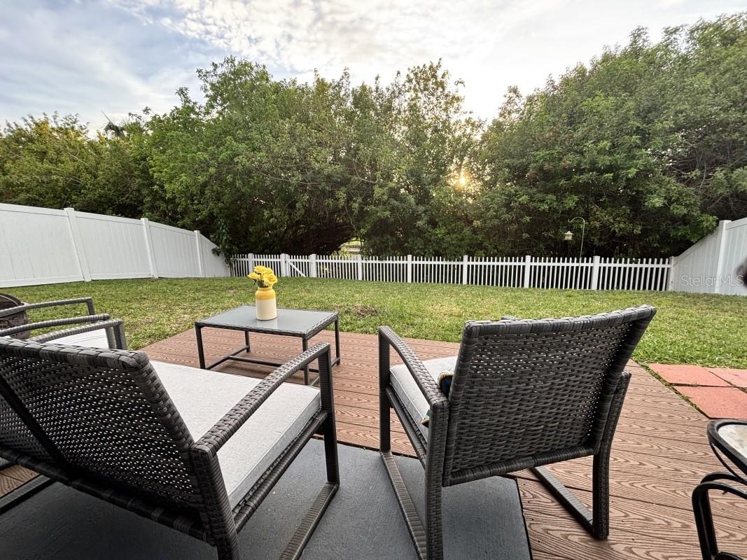 11521 SOUTHERN CREEK DR, GIBSONTON, FL — photo 2