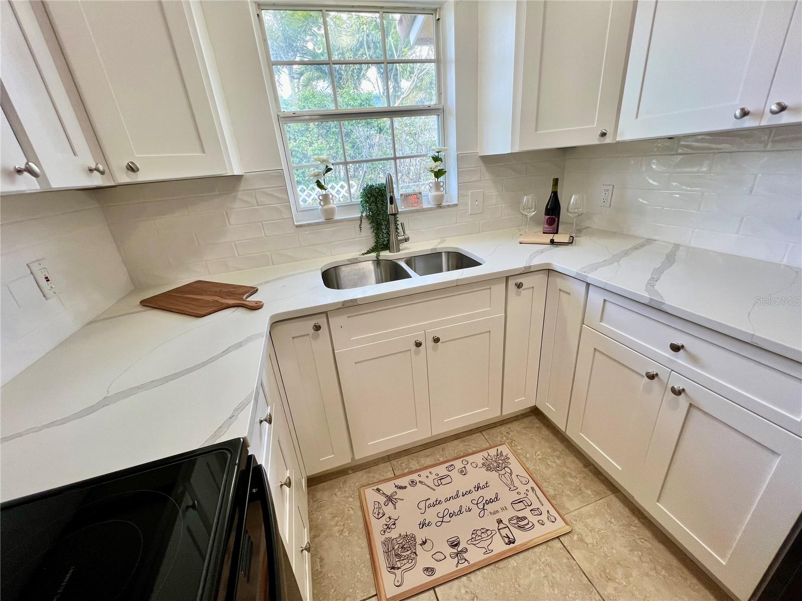 11315 3RD ST E #C, TREASURE ISLAND, FL — photo 2