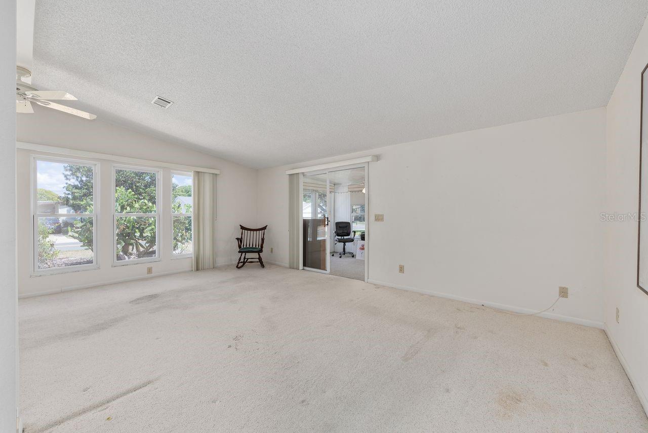 1116 W BOONE CT, LADY LAKE, FL — photo 33