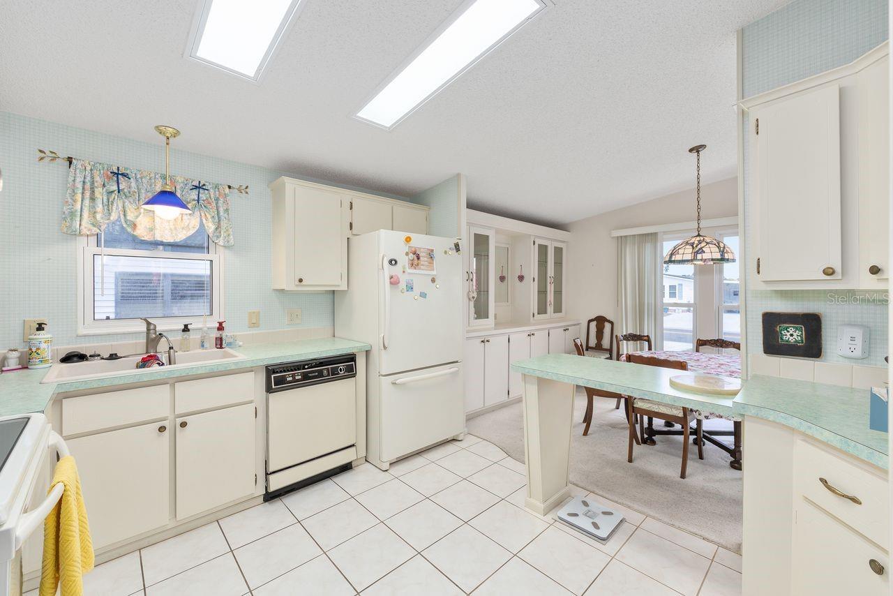 1116 W BOONE CT, LADY LAKE, FL — photo 54