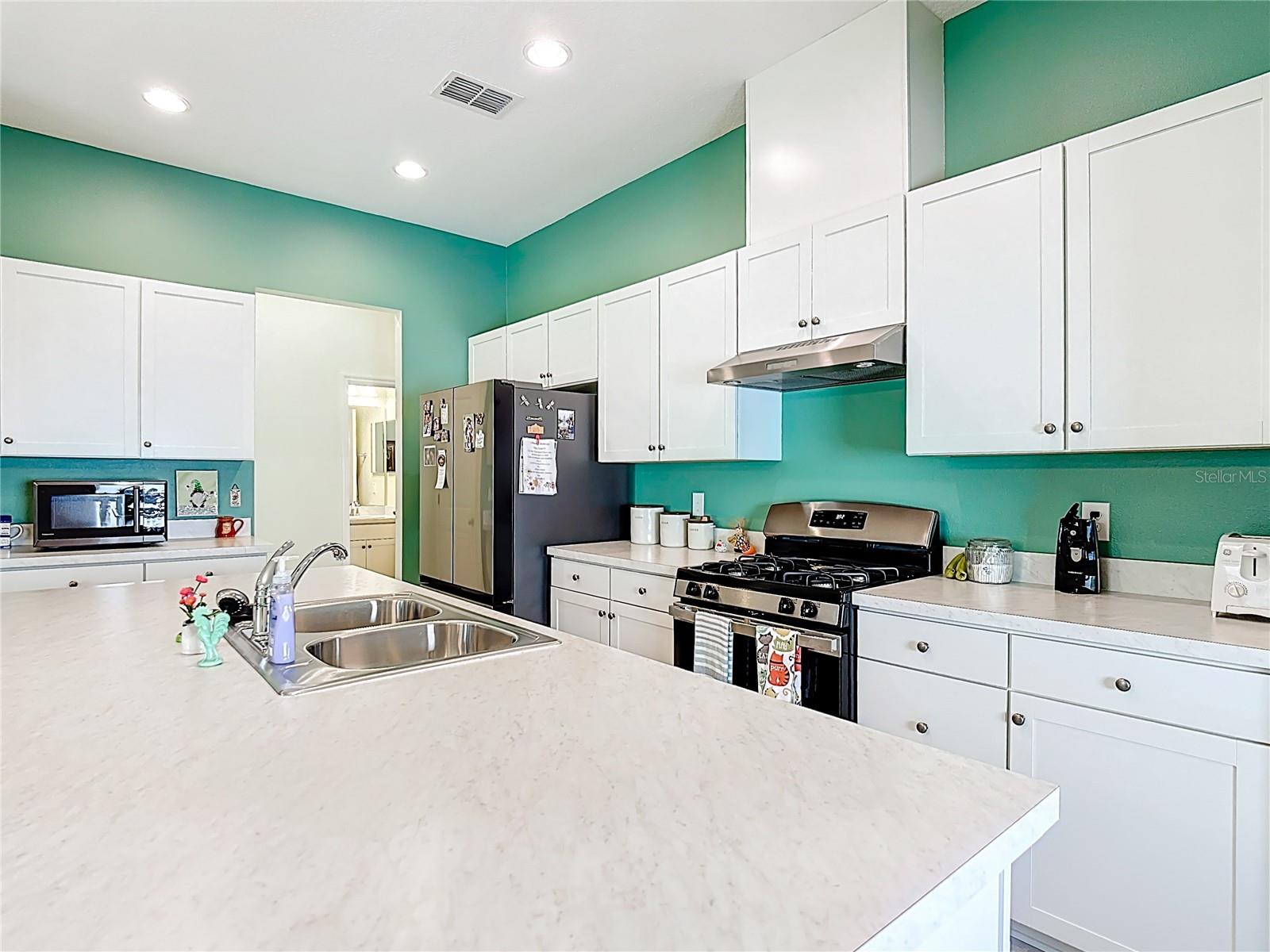 7624 SAND PIERRE CT, KISSIMMEE, FL — photo 8