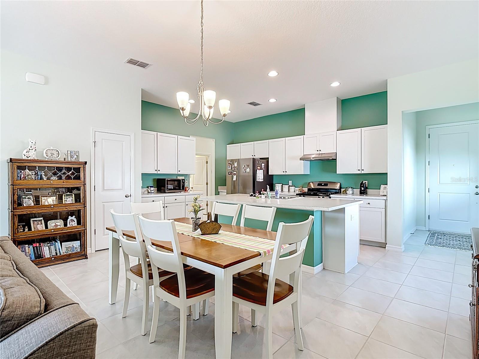 7624 SAND PIERRE CT, KISSIMMEE, FL — photo 16