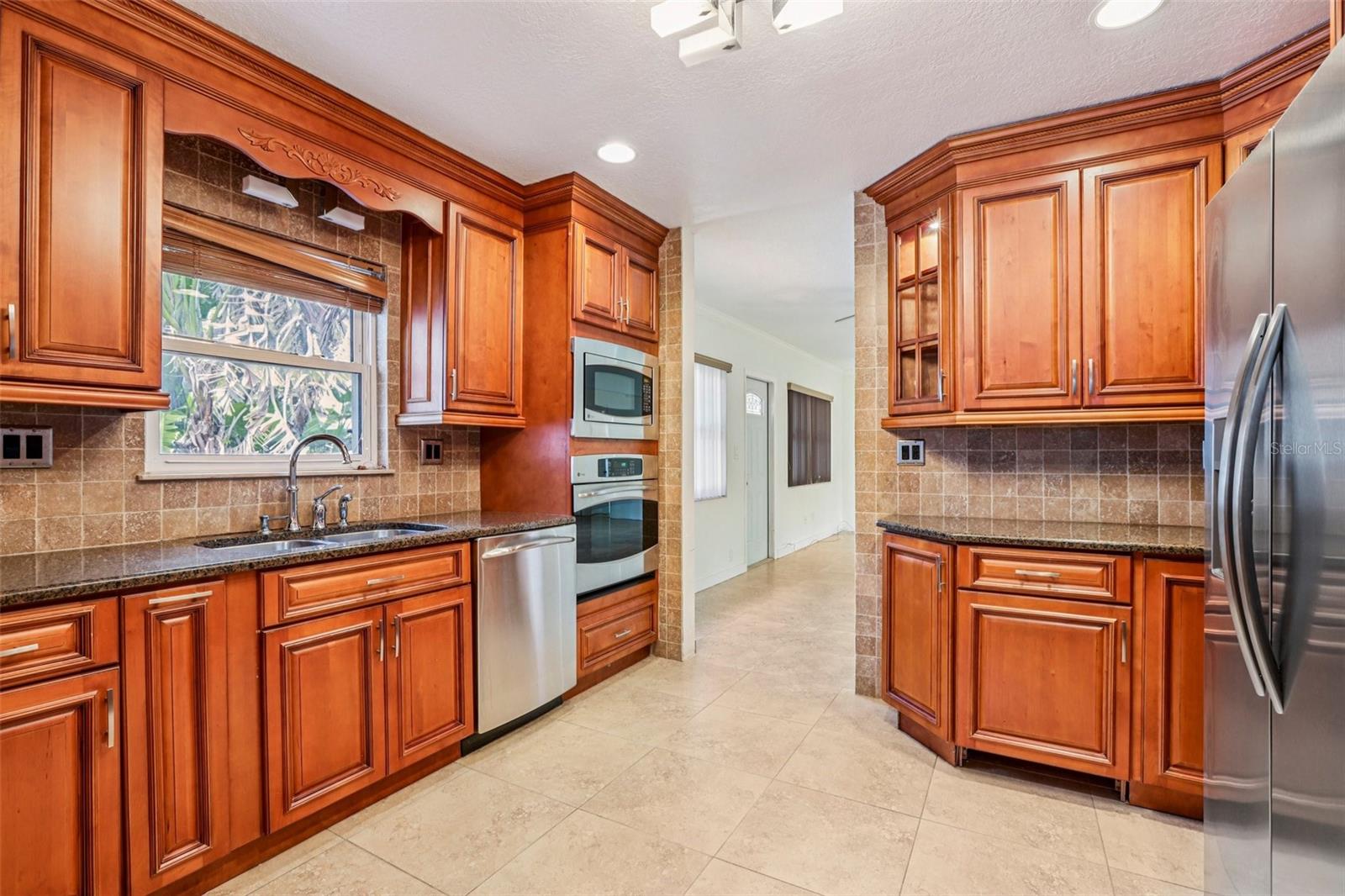 215 S WEST SHORE BLVD, TAMPA, FL — photo 17