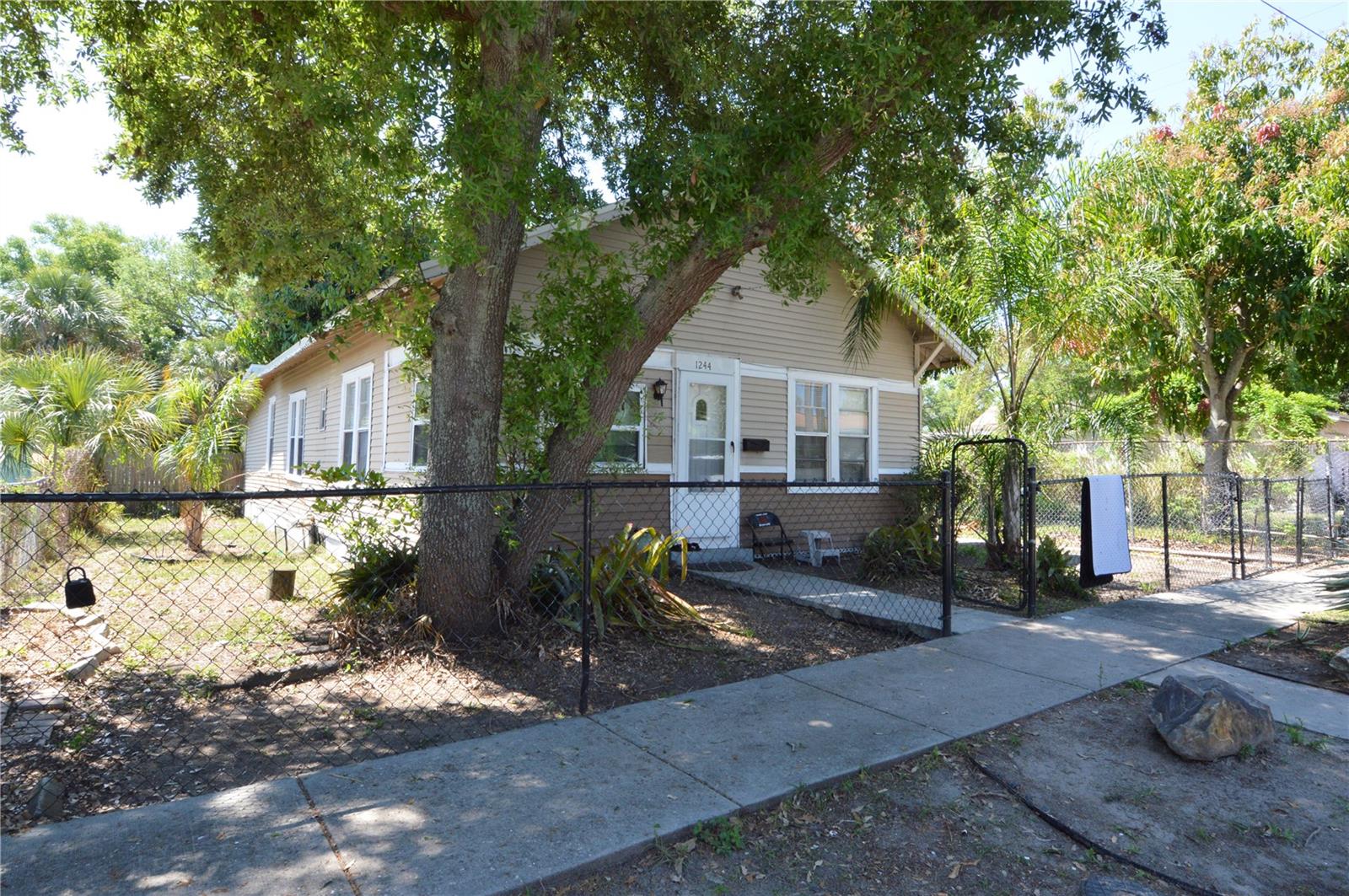 1244 20TH AVE S, ST PETERSBURG, FL — photo 2