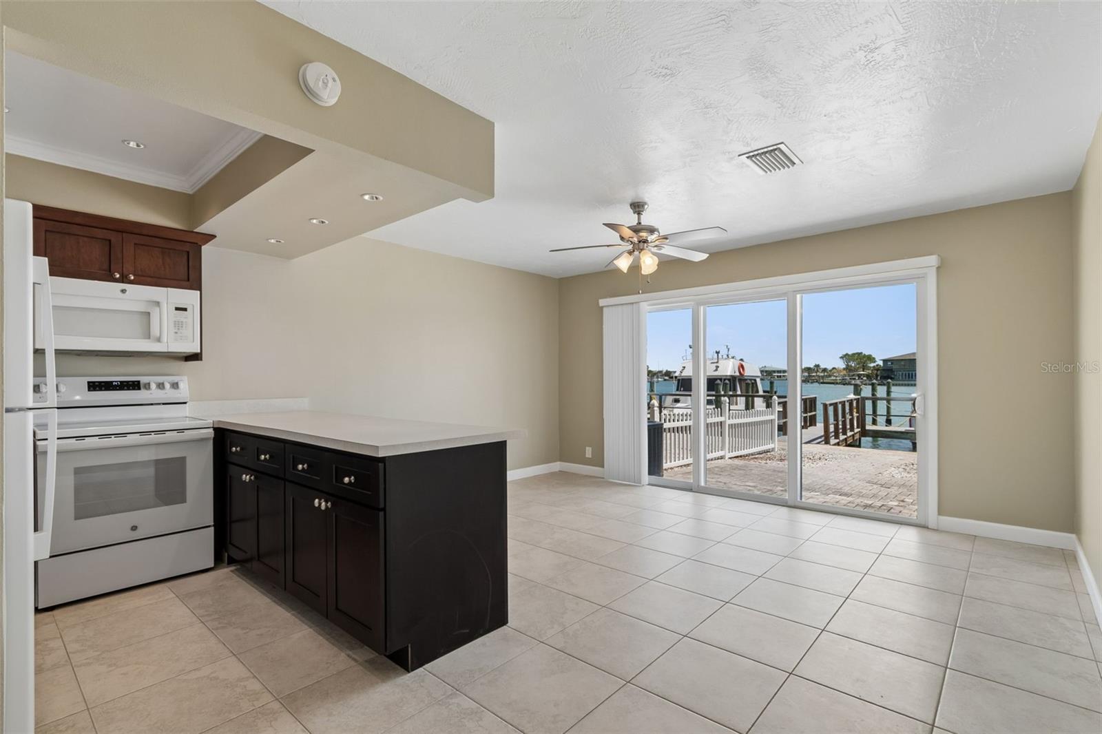2307 BAY BLVD, INDIAN ROCKS BEACH, FL — photo 56