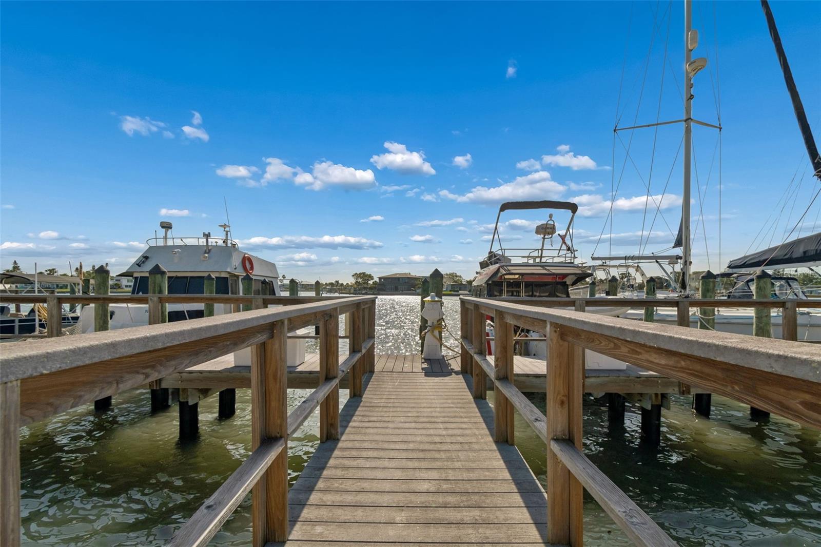 2307 BAY BLVD, INDIAN ROCKS BEACH, FL — photo 87