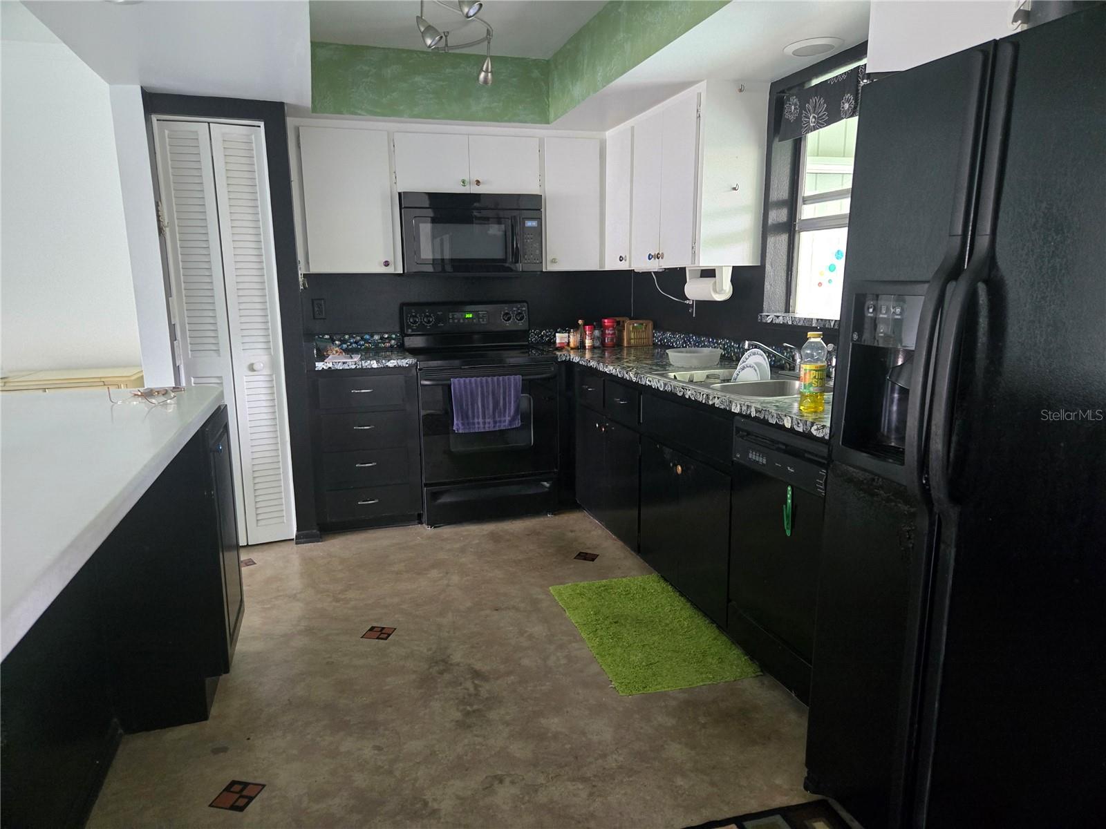 2974 CAPTIVA GARDENS DR #17, SARASOTA, FL — photo 11