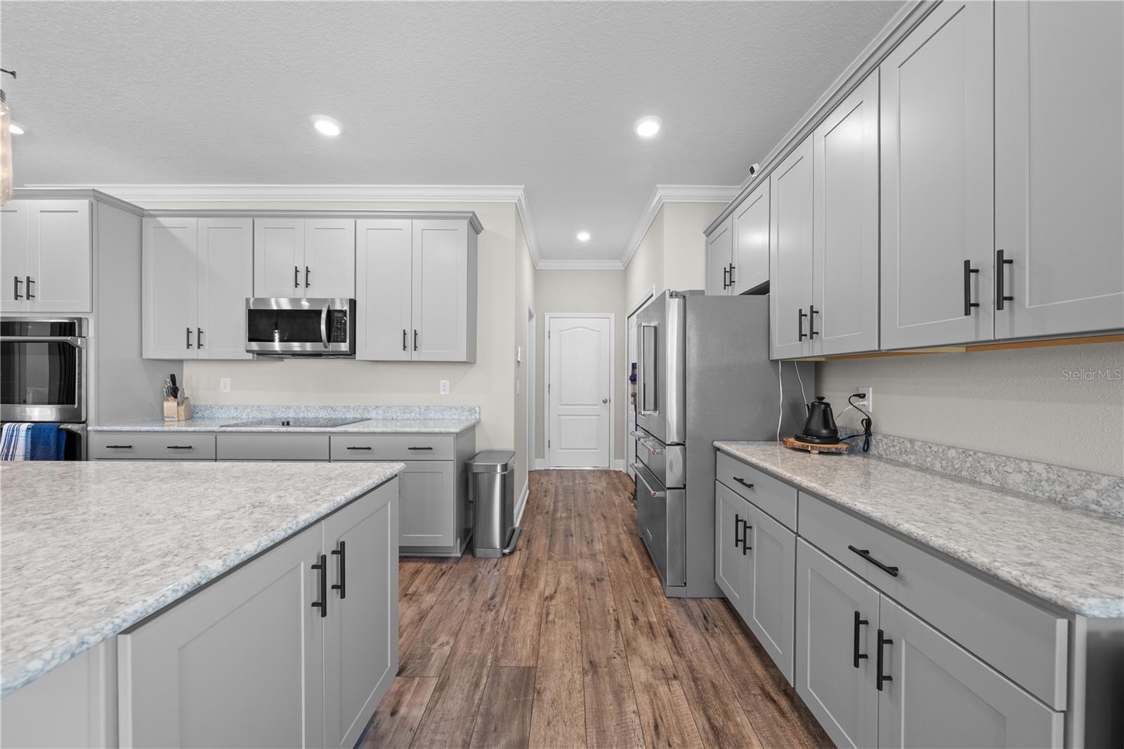 31041 JAZZ LEAF PL, SAN ANTONIO, FL — photo 12