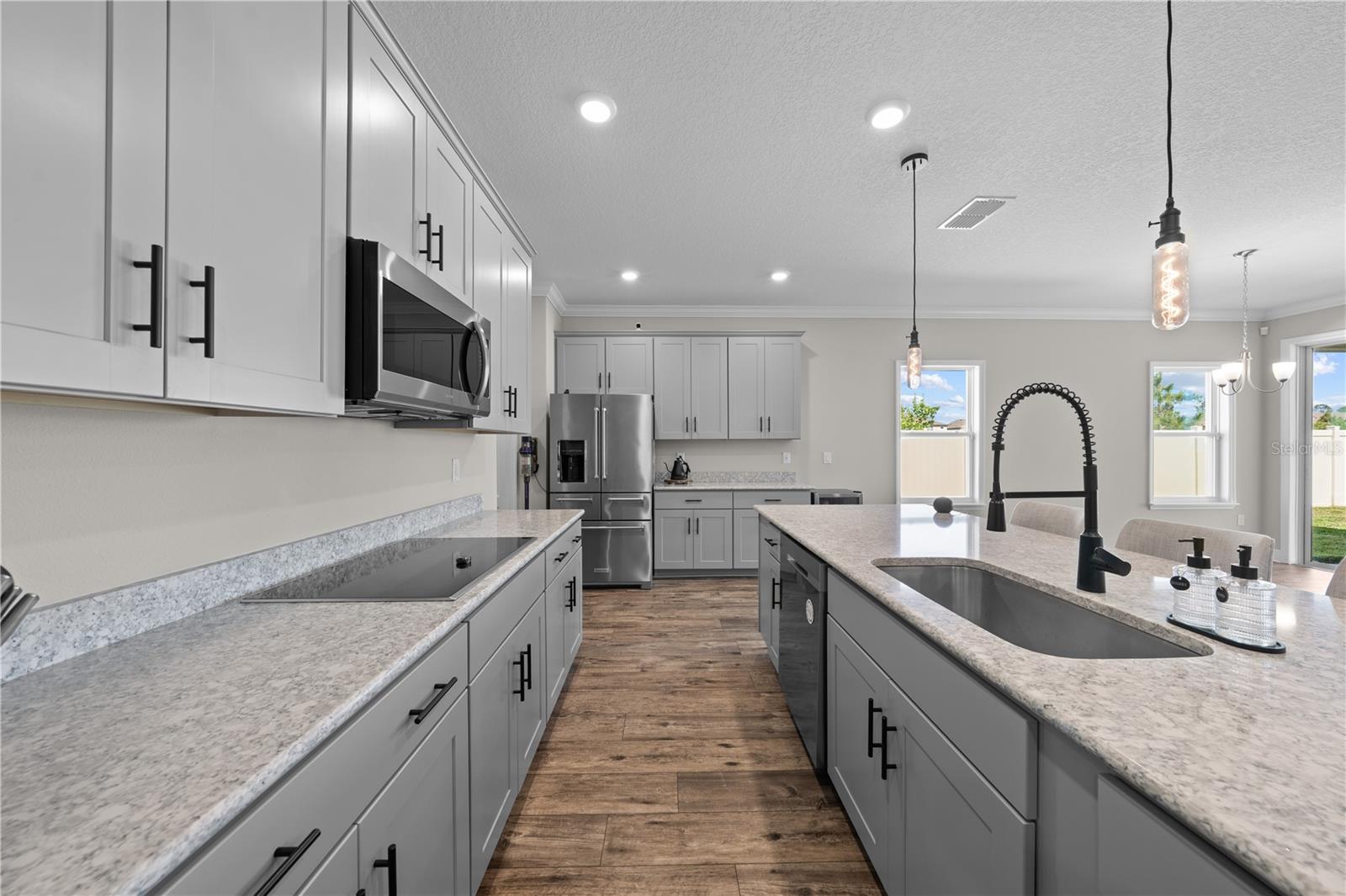 31041 JAZZ LEAF PL, SAN ANTONIO, FL — photo 20