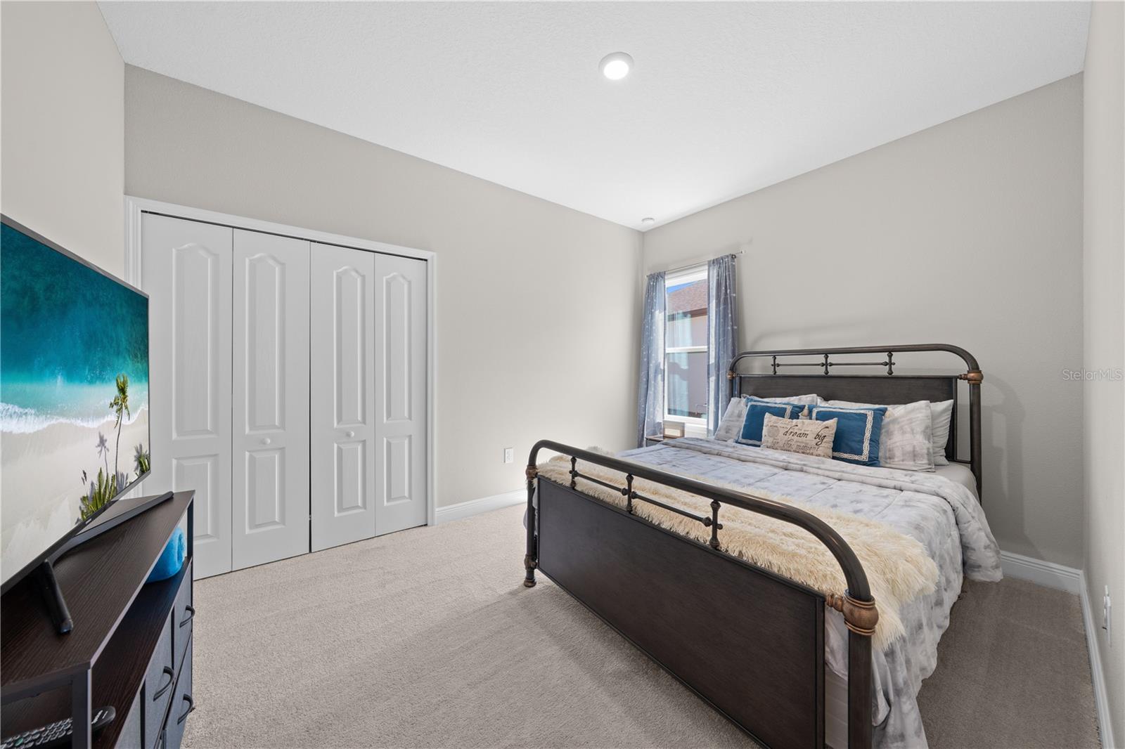 31041 JAZZ LEAF PL, SAN ANTONIO, FL — photo 32