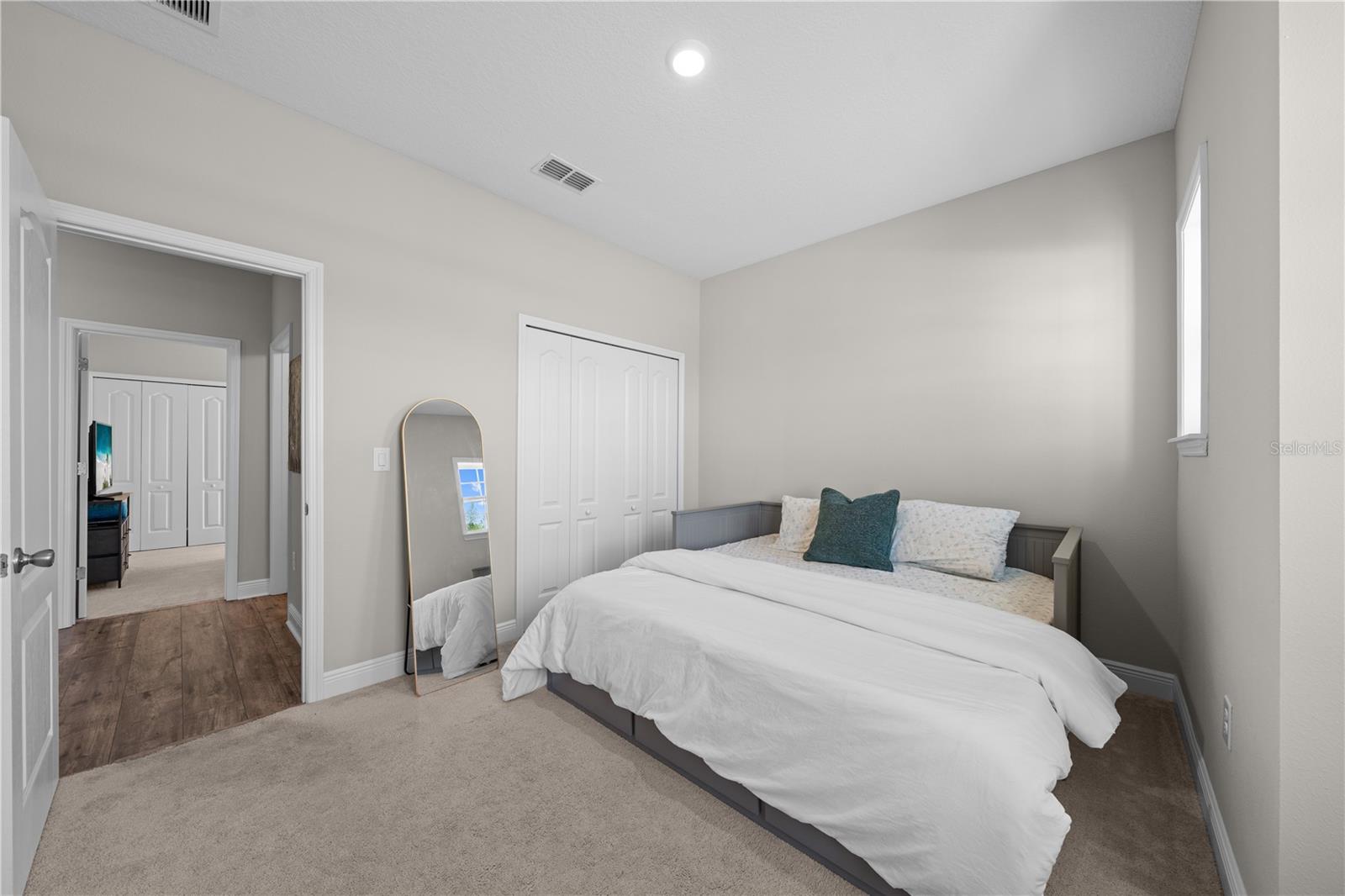 31041 JAZZ LEAF PL, SAN ANTONIO, FL — photo 36