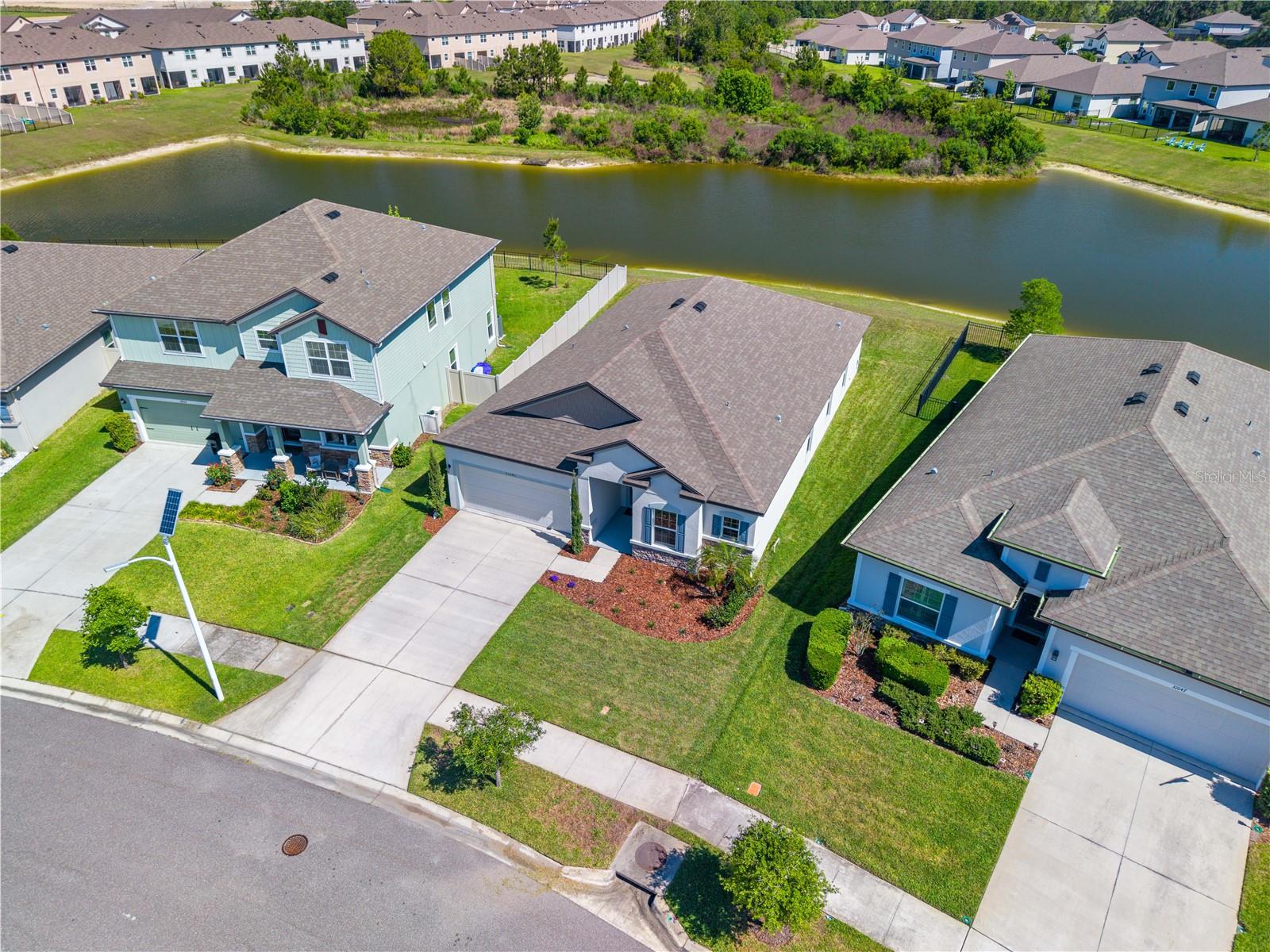 31041 JAZZ LEAF PL, SAN ANTONIO, FL — photo 55