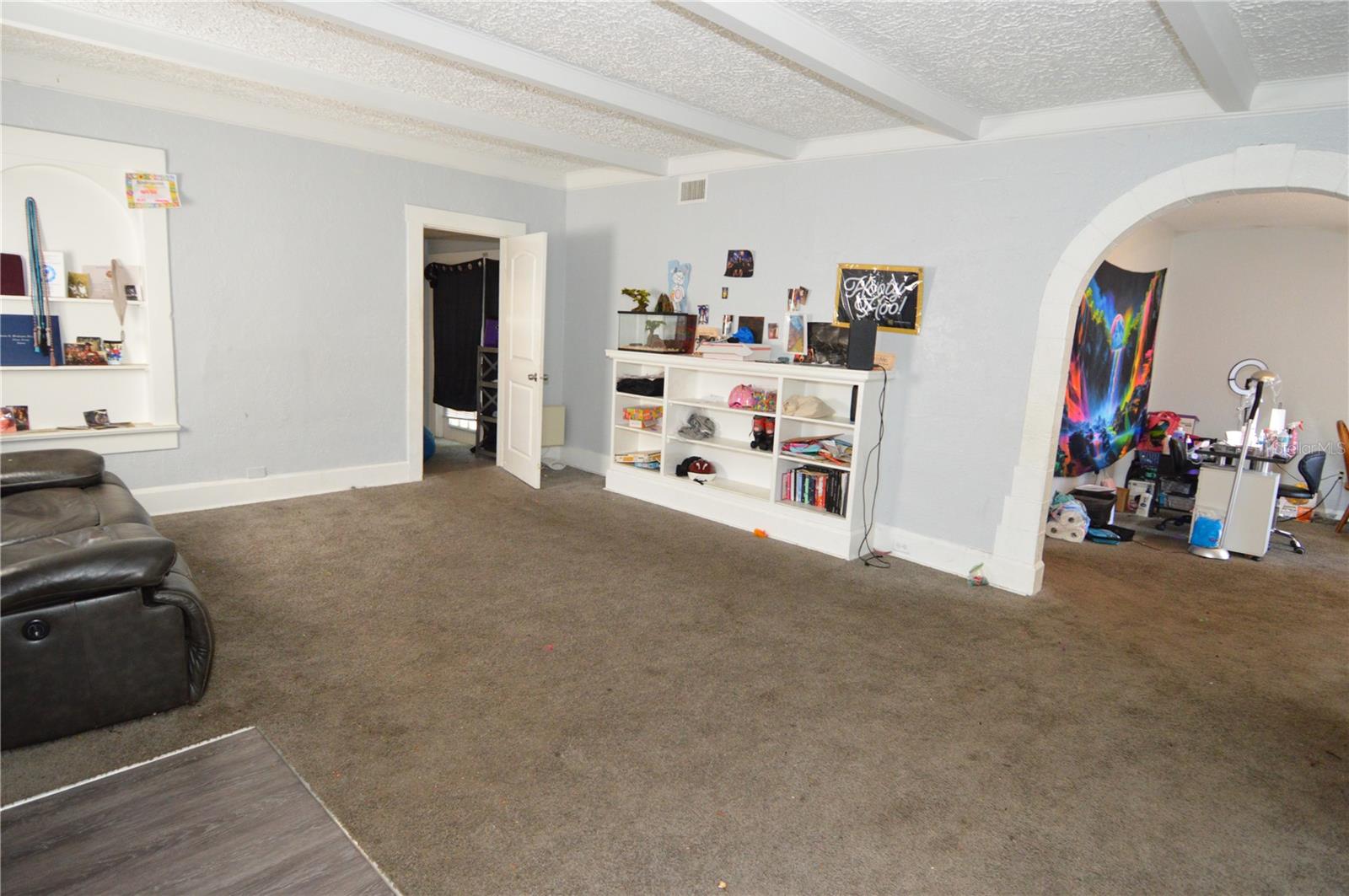 811 18TH AVE S, ST PETERSBURG, FL — photo 24