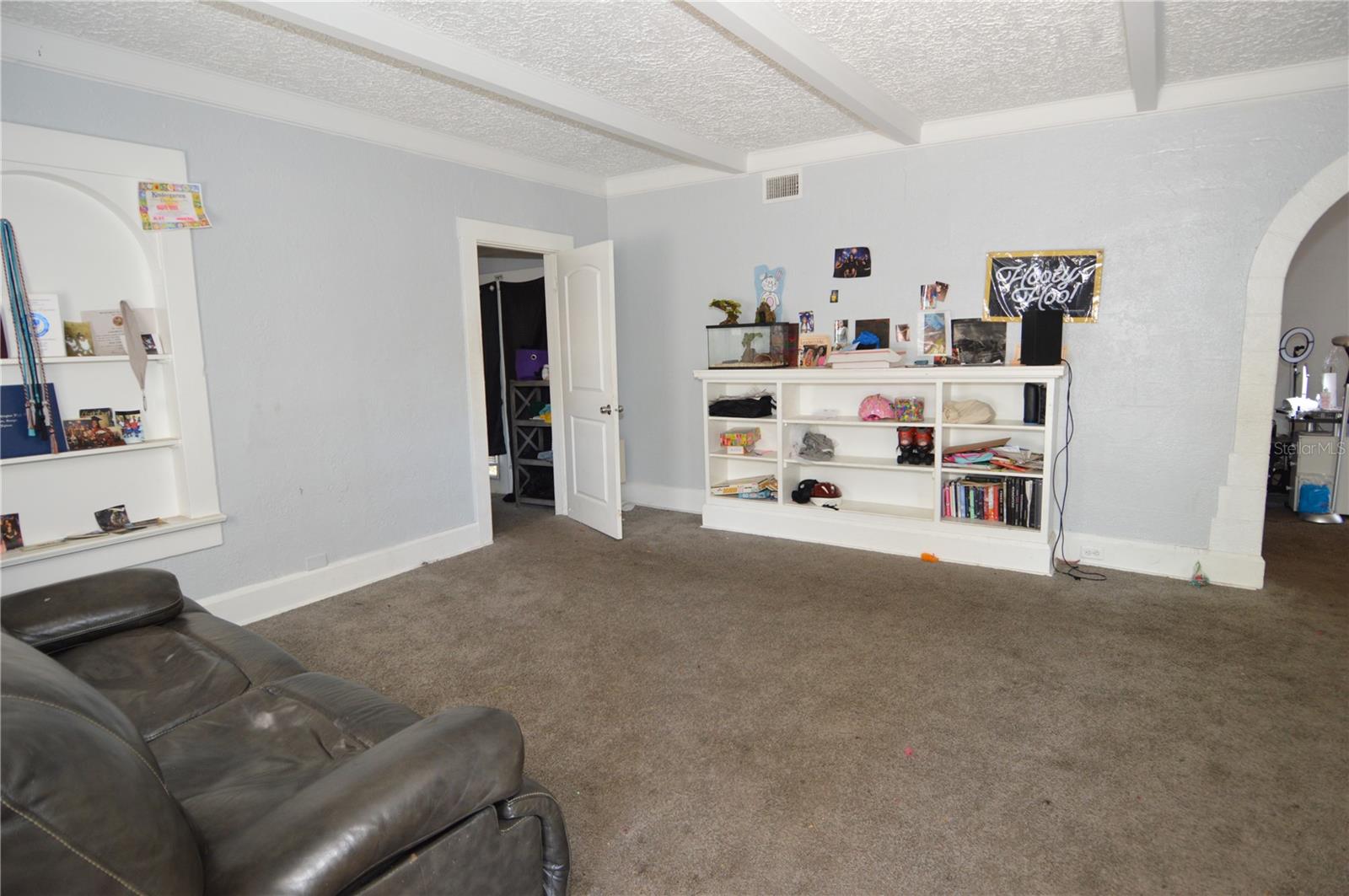 811 18TH AVE S, ST PETERSBURG, FL — photo 26