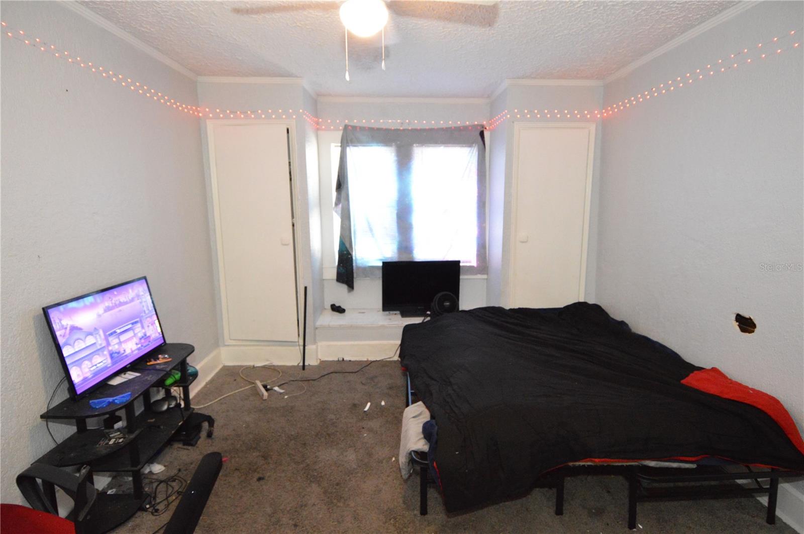 811 18TH AVE S, ST PETERSBURG, FL — photo 36