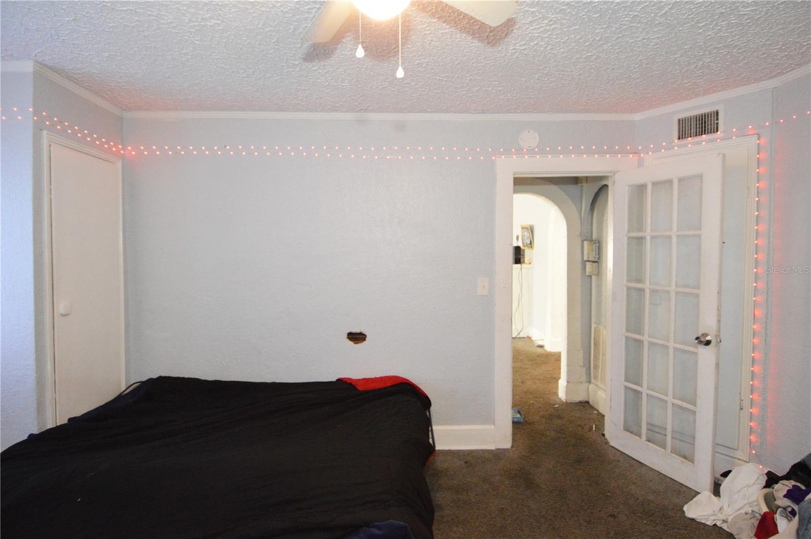 811 18TH AVE S, ST PETERSBURG, FL — photo 38