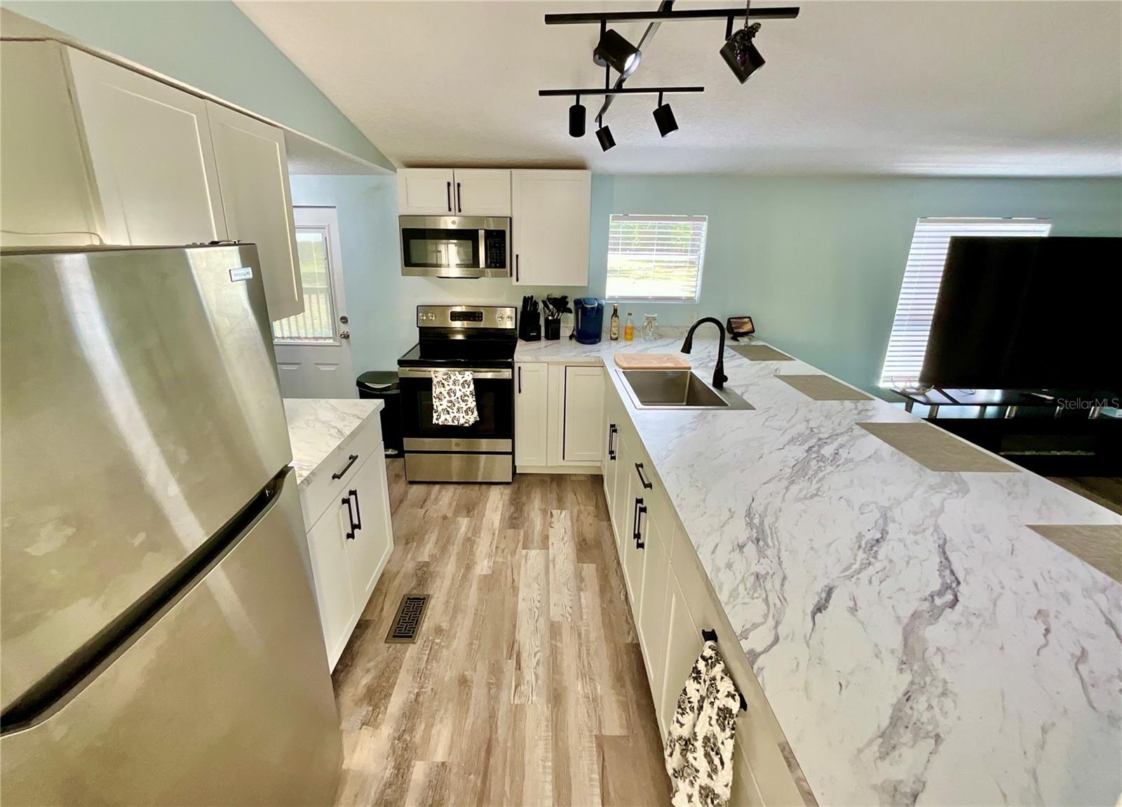175 WHIRLWIND LOOP, HAWTHORNE, FL — photo 28
