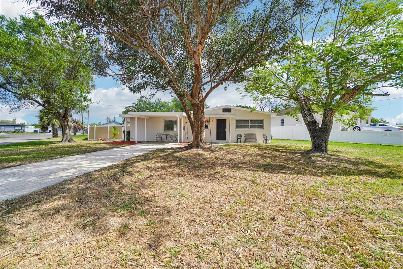 541 FIREFLY LN, APOLLO BEACH, FL — photo 2