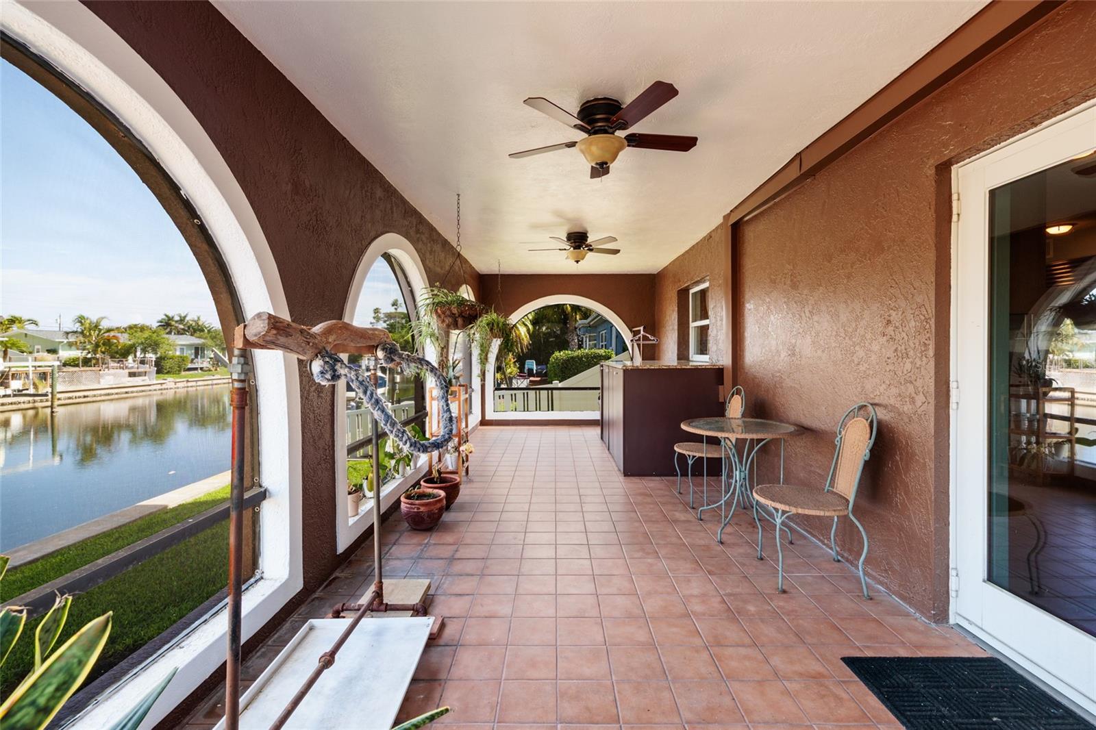 1449 45TH AVE NE, ST PETERSBURG, FL — photo 33