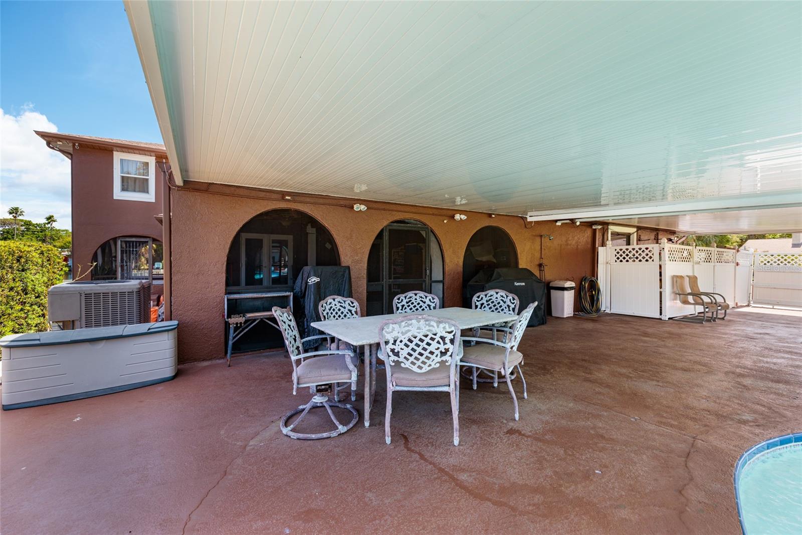 1449 45TH AVE NE, ST PETERSBURG, FL — photo 37