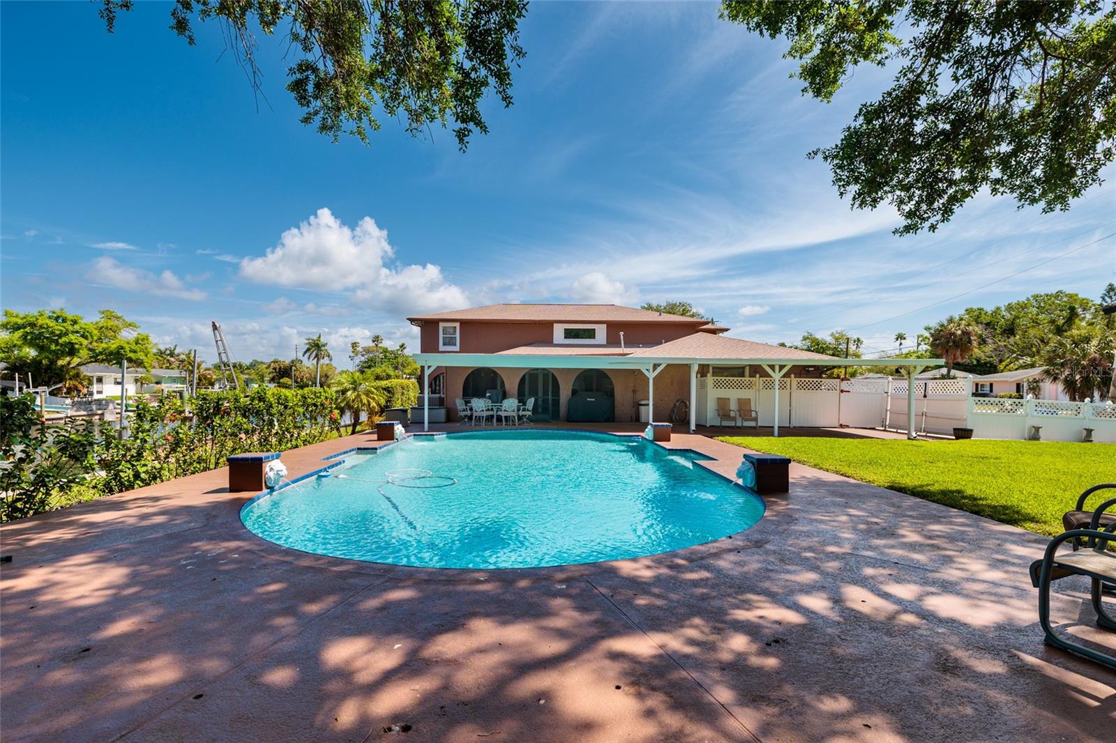 1449 45TH AVE NE, ST PETERSBURG, FL — photo 40