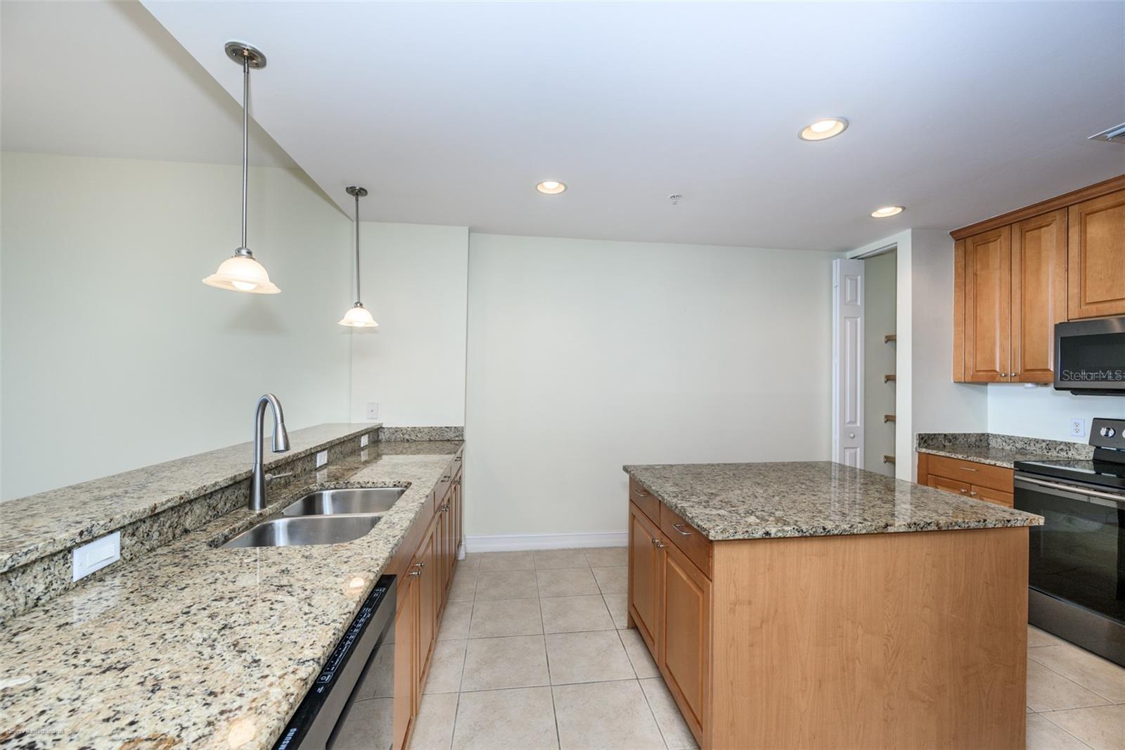89 VIVANTE BLVD #402, PUNTA GORDA, FL — photo 16