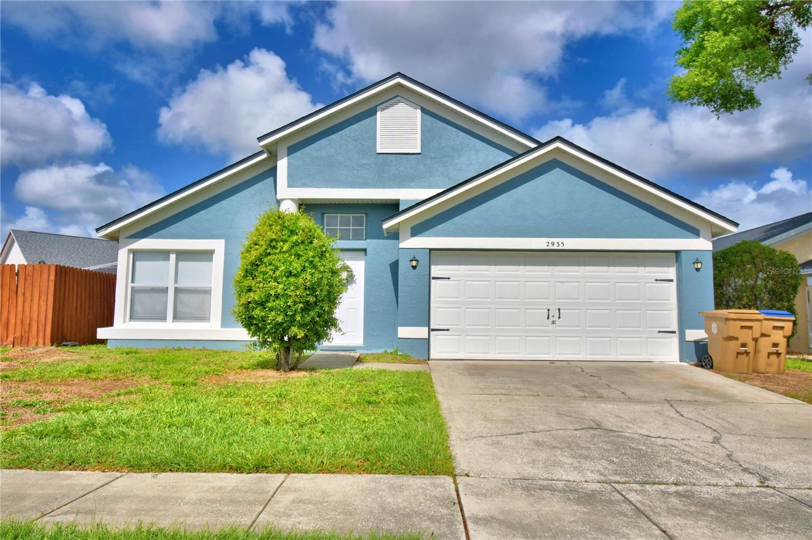 2935 DICKENS CIR, KISSIMMEE, FL