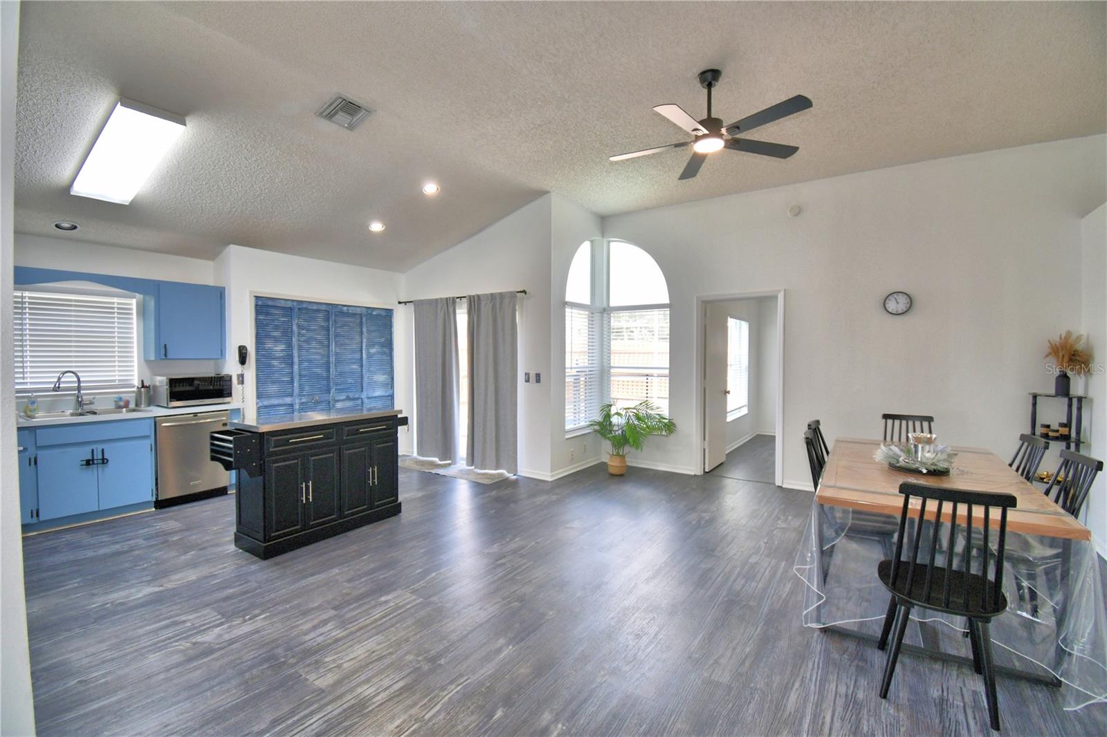 2935 DICKENS CIR, KISSIMMEE, FL — photo 14