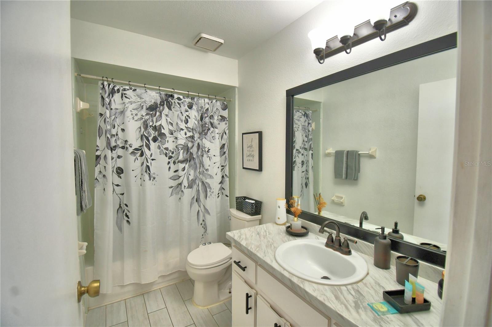 2935 DICKENS CIR, KISSIMMEE, FL — photo 24