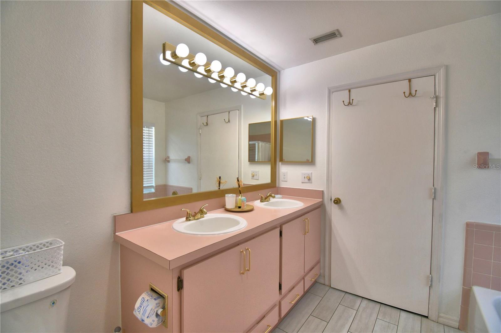 2935 DICKENS CIR, KISSIMMEE, FL — photo 46