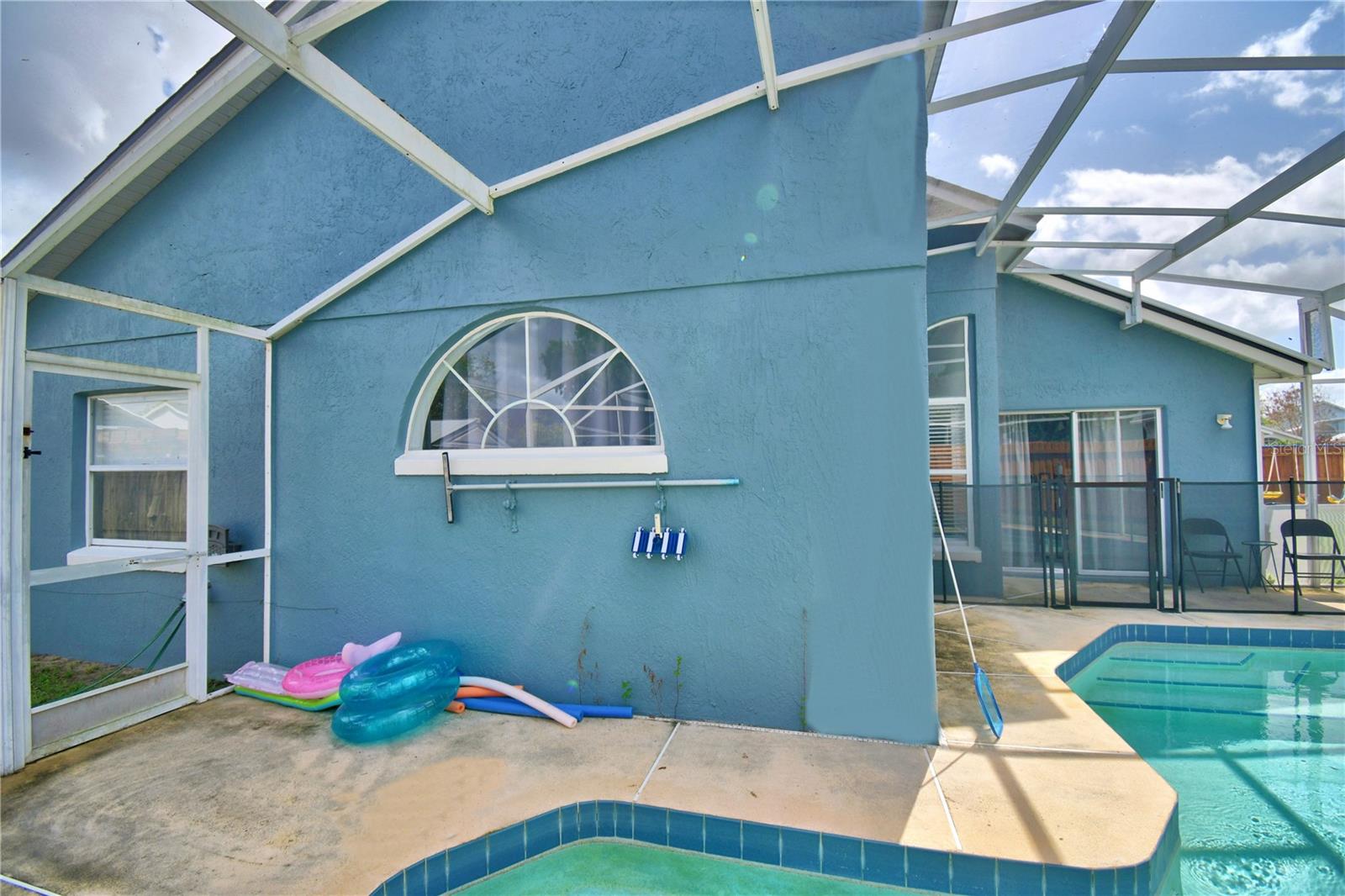 2935 DICKENS CIR, KISSIMMEE, FL — photo 54