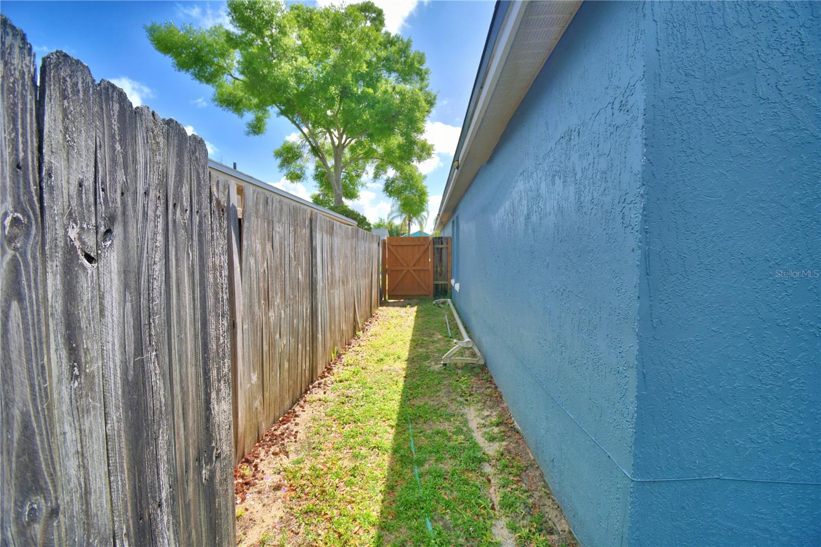2935 DICKENS CIR, KISSIMMEE, FL — photo 57
