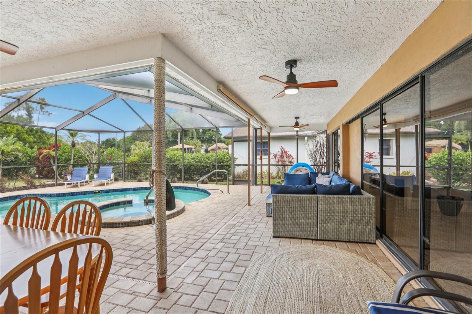 5916 OAKHURST DR, SEMINOLE, FL — photo 27