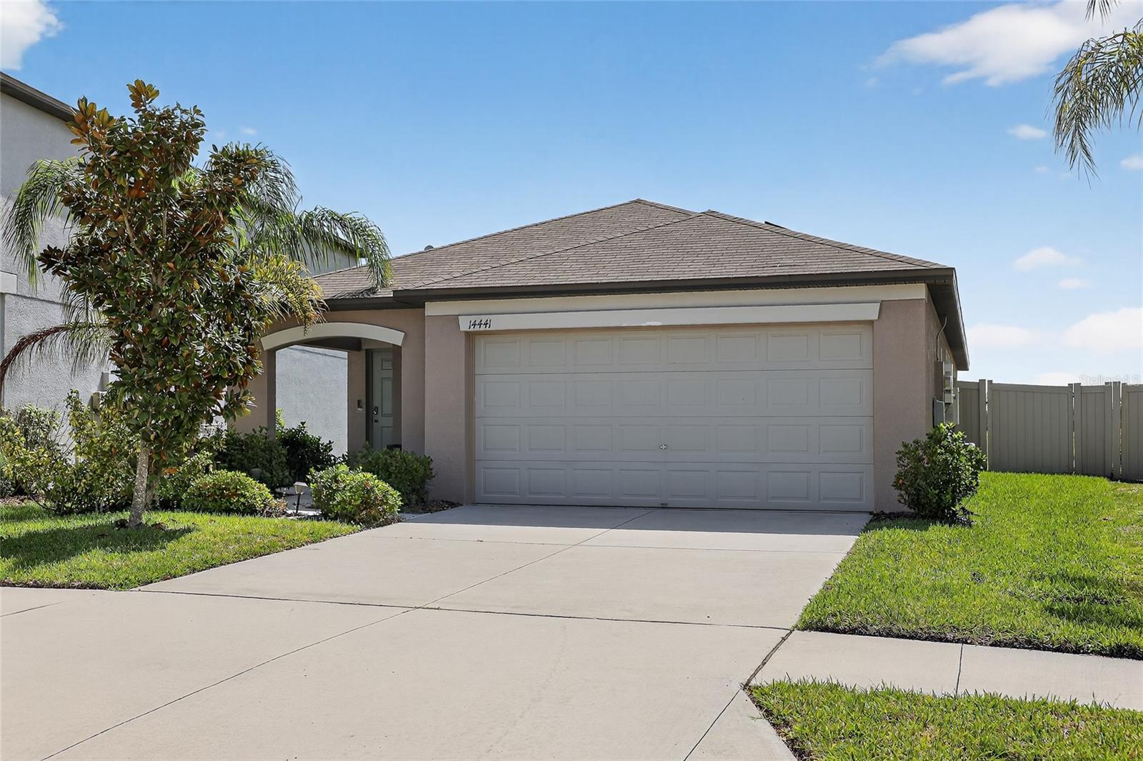 14441 TOUCH GOLD LN, SUN CITY CENTER, FL — photo 3