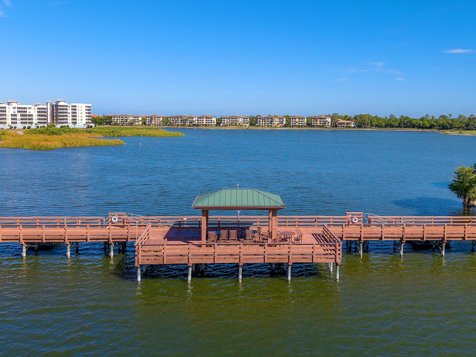 6427 MOORINGS POINT CIR #101, LAKEWOOD RANCH, FL — photo 56