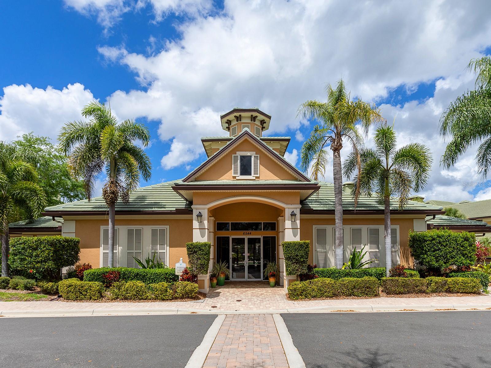 6427 MOORINGS POINT CIR #101, LAKEWOOD RANCH, FL — photo 57
