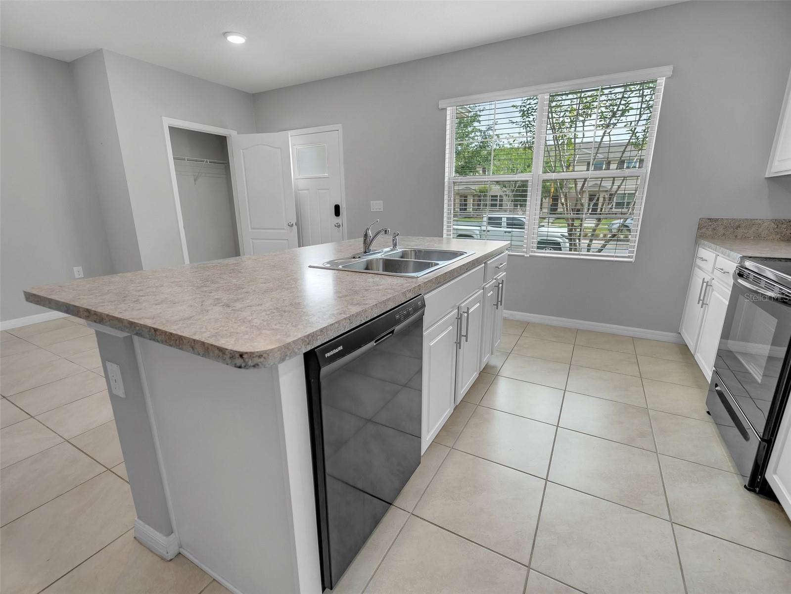 1859 RED CANYON DR, KISSIMMEE, FL — photo 6