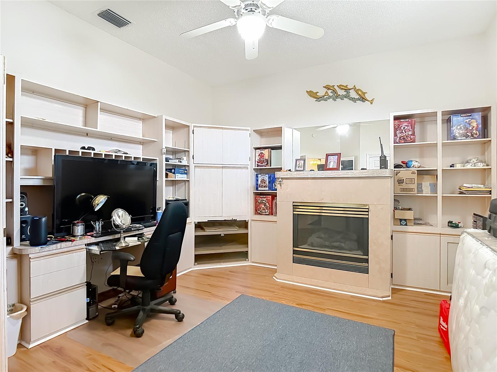 8410 MAYBELLE DR, WEEKI WACHEE, FL — photo 4