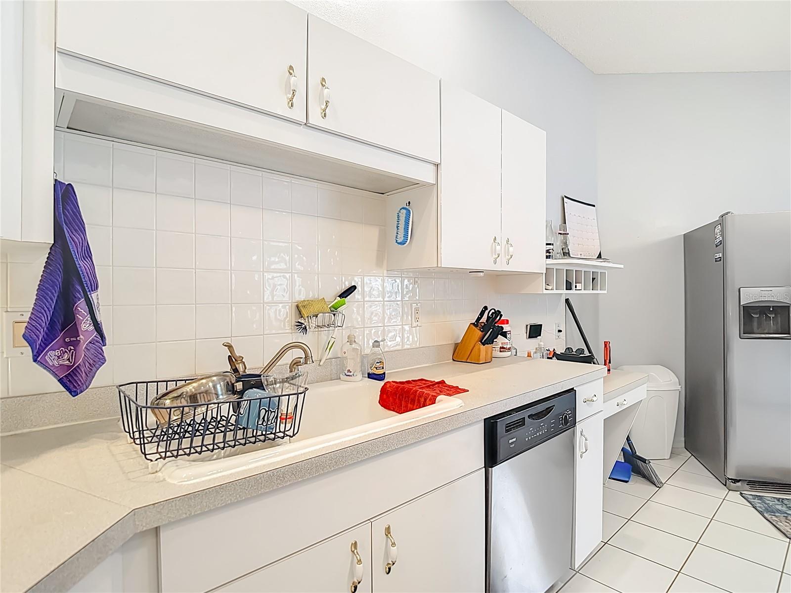 8410 MAYBELLE DR, WEEKI WACHEE, FL — photo 15