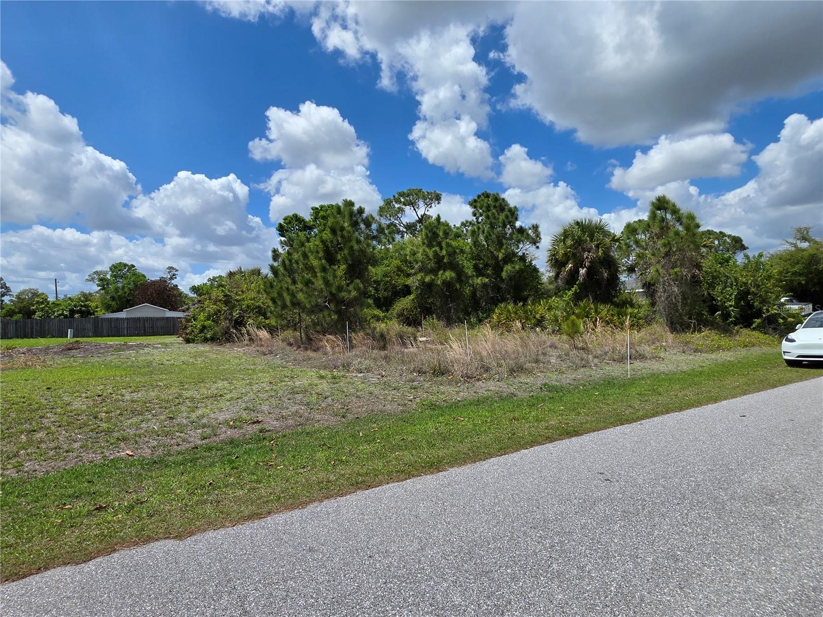 215 FLETCHER ST, PORT CHARLOTTE, FL — photo 3