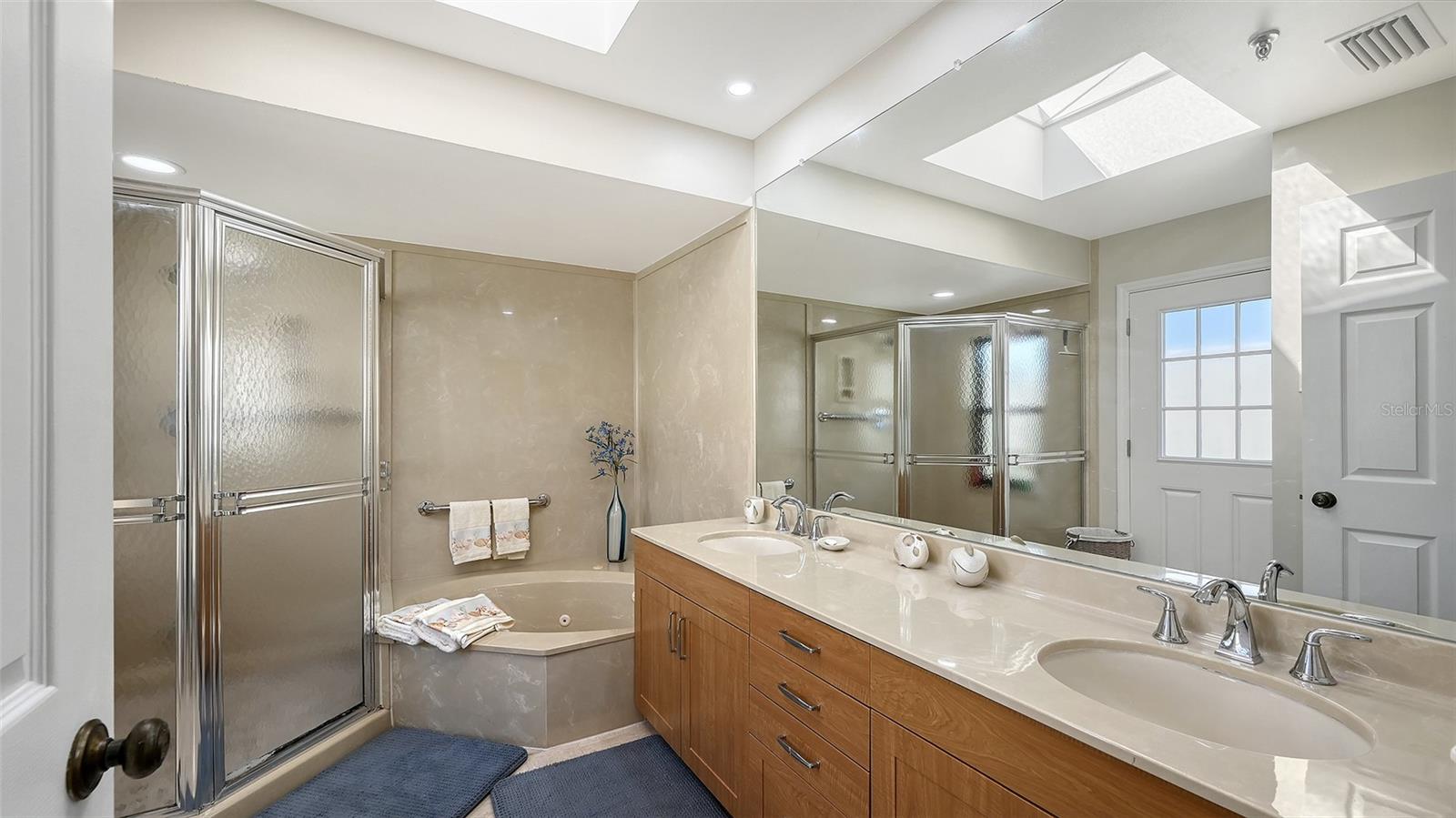 , LONGBOAT KEY, FL — photo 27