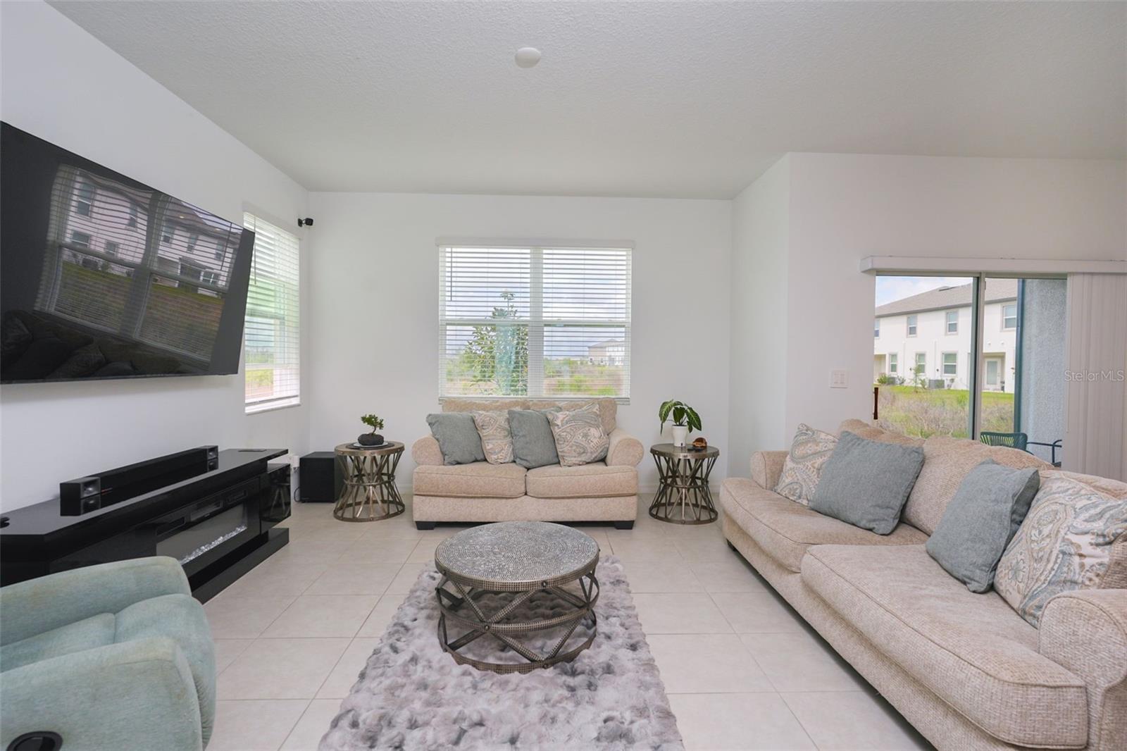 10059 TRUMPET HONEYSUCKLE WAY, SAN ANTONIO, FL — photo 11