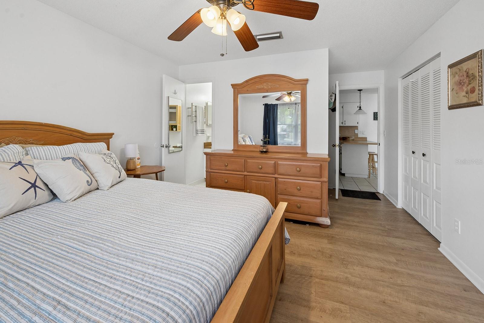 102 SWANS NEST CIR, MELROSE, FL — photo 17
