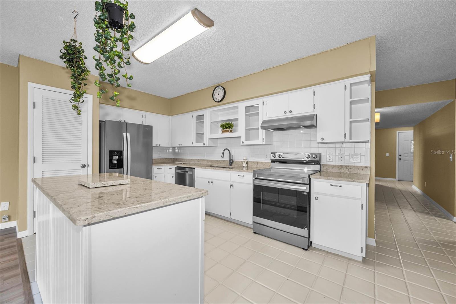 2223 PHILIPPINE DR #35, CLEARWATER, FL — photo 15